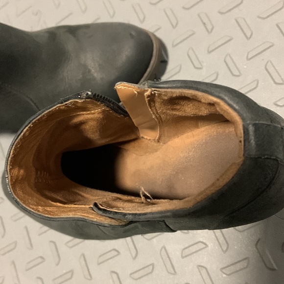 Clark’s booties leather size 8.5 - Picture 5 of 7